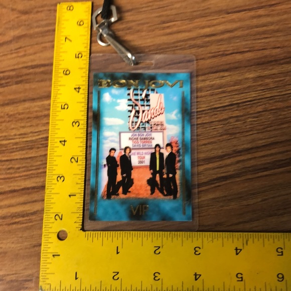 2001 Bon Jovi One Wild Night Tour VIP Laminated Pass - Picture 6 of 6